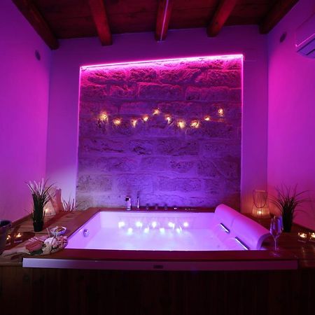 Bosco Suites Карини Екстериор снимка