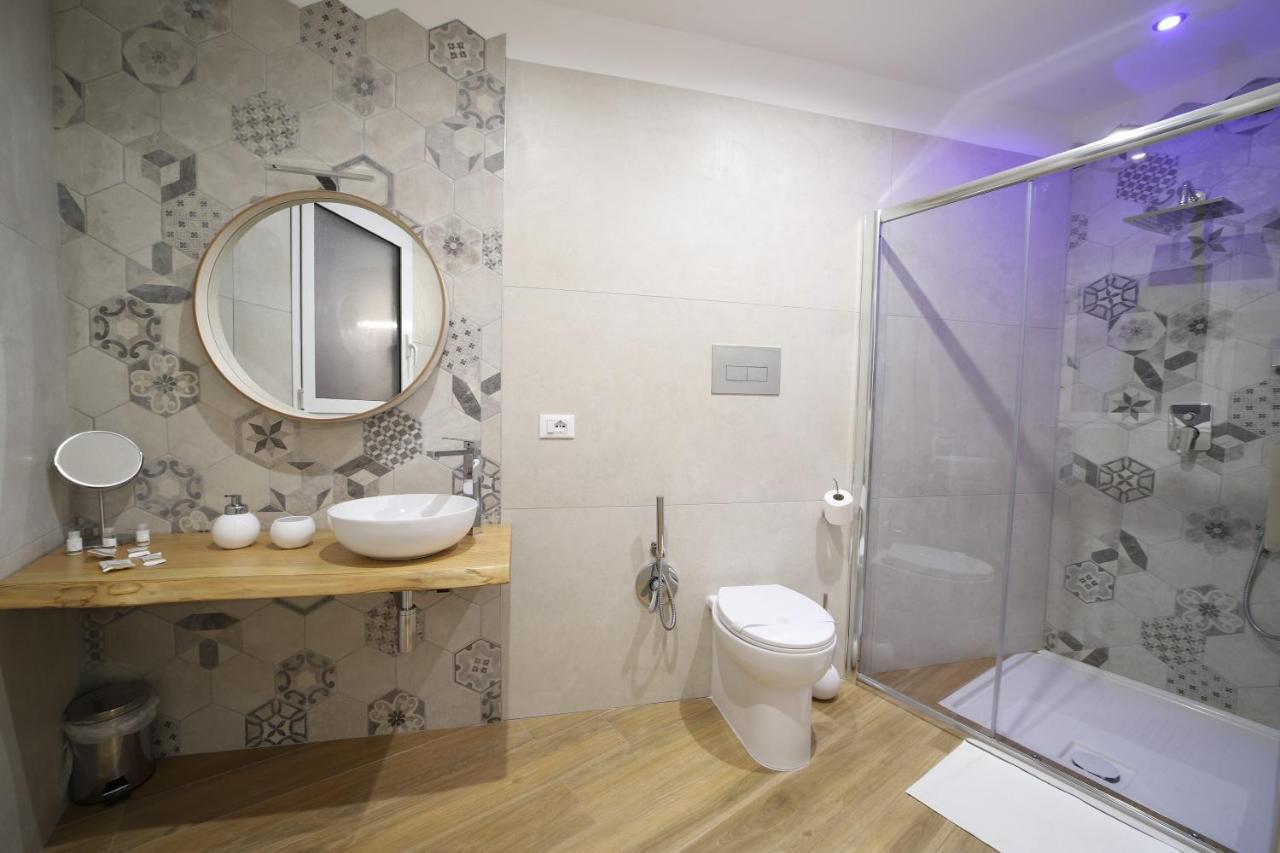 Bosco Suites Карини Екстериор снимка