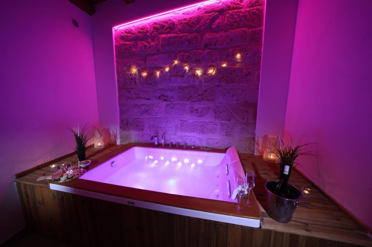 Bosco Suites Карини Екстериор снимка